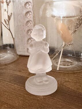 Frosted White Glass Figurine Geobel Crystal cake topper collectible